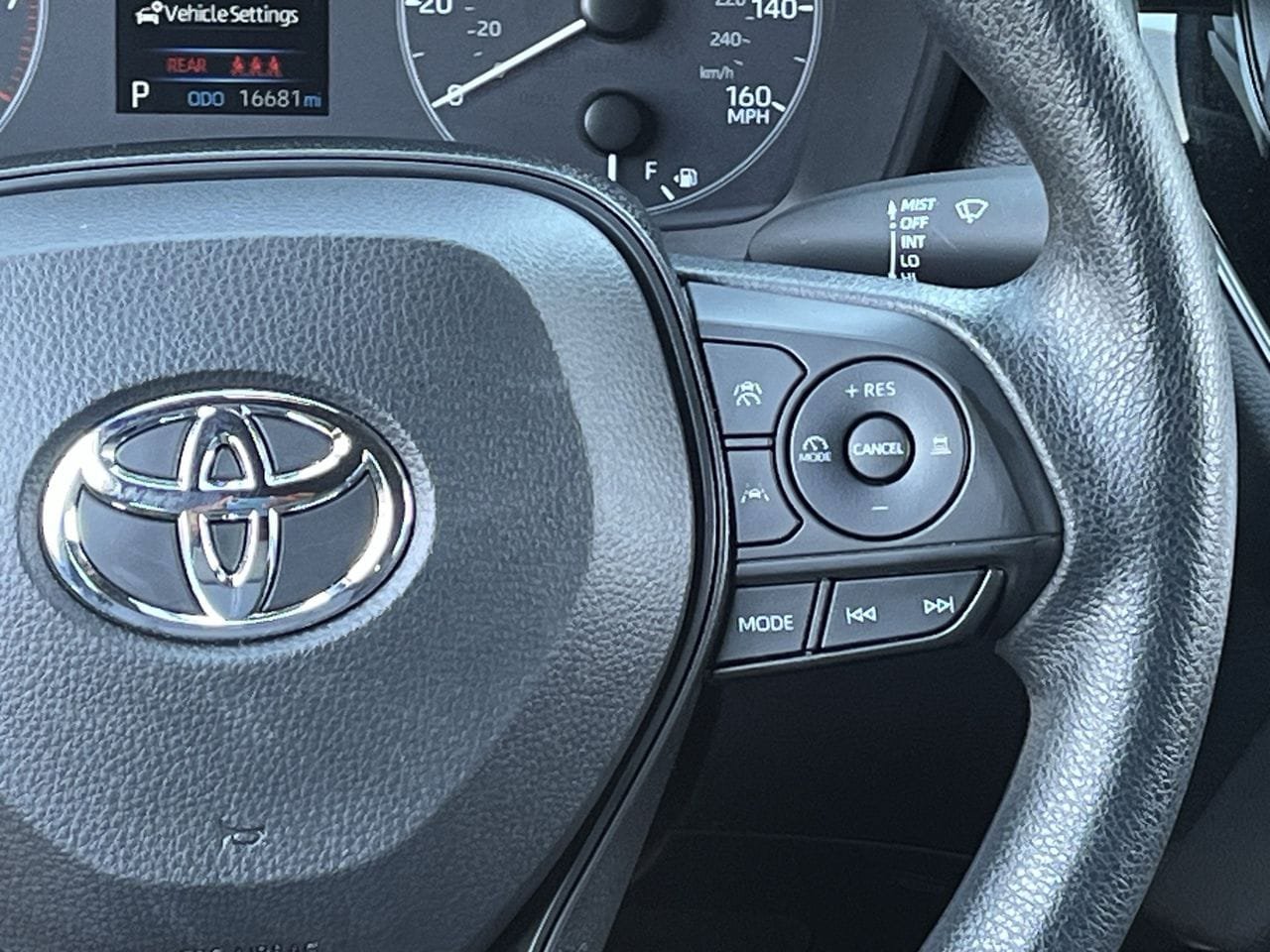 Used 2023 Toyota Corolla Cross AWD Hybrid image 14