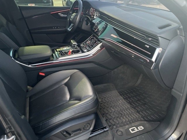 Used 2019 Audi Q8 Premium Plus w/ Premium Plus image 13