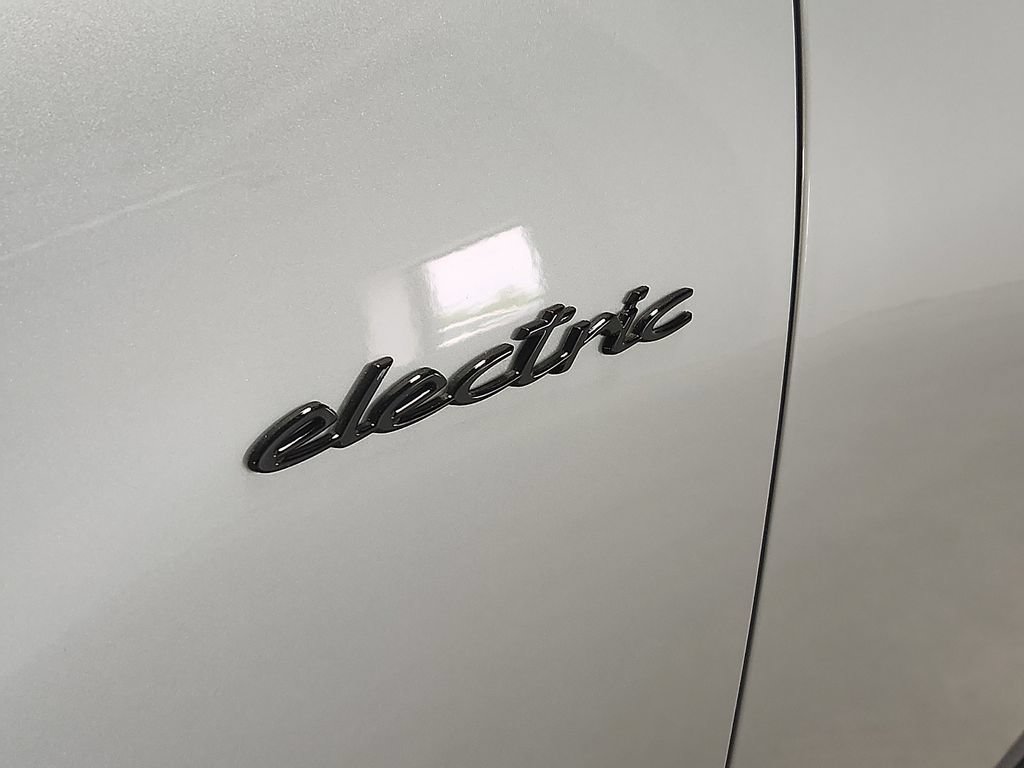New 2026 Porsche Macan 4 Electric AWD/4WD image 28