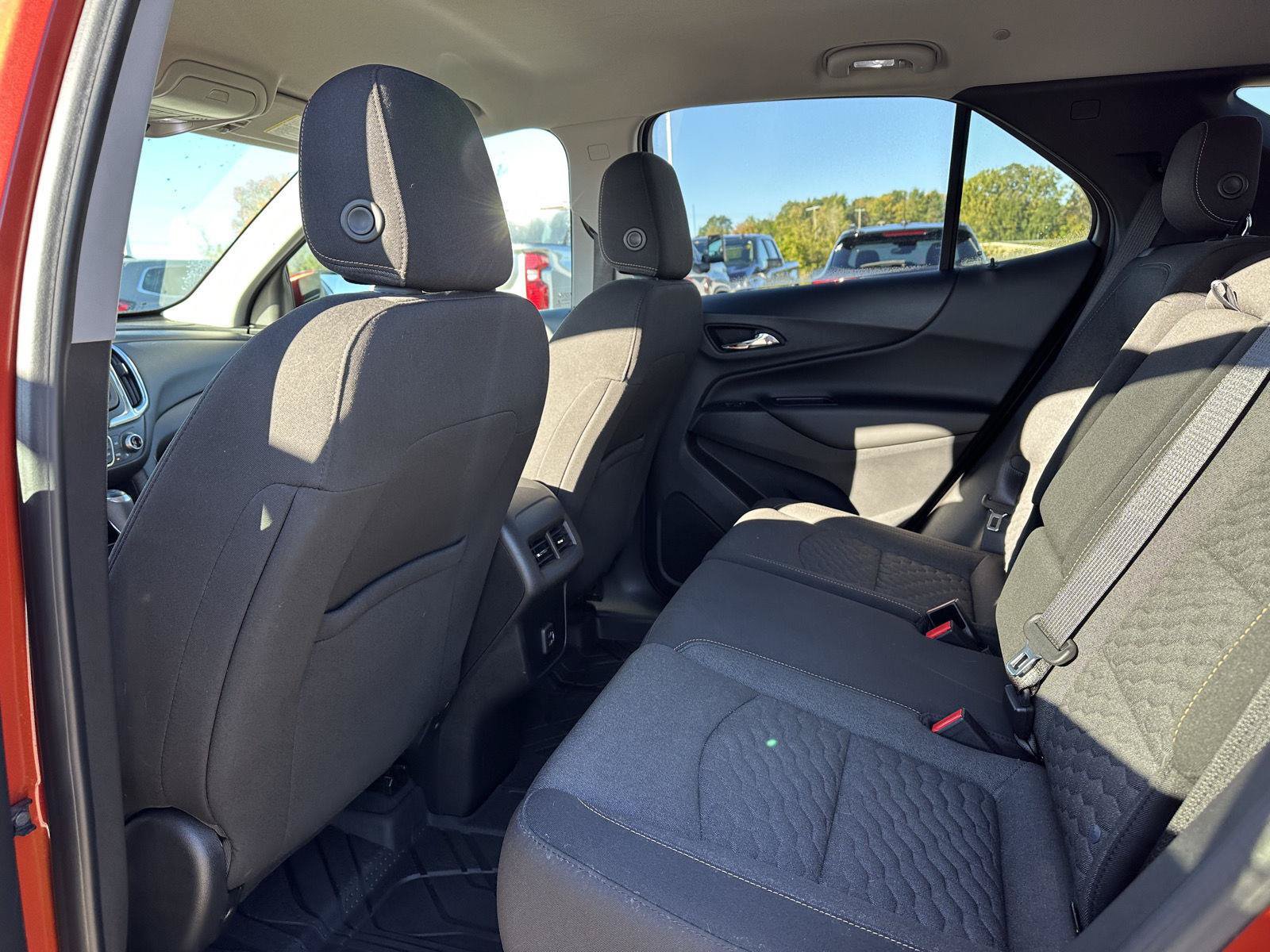 Used 2020 Chevrolet Equinox LT FWD image 17