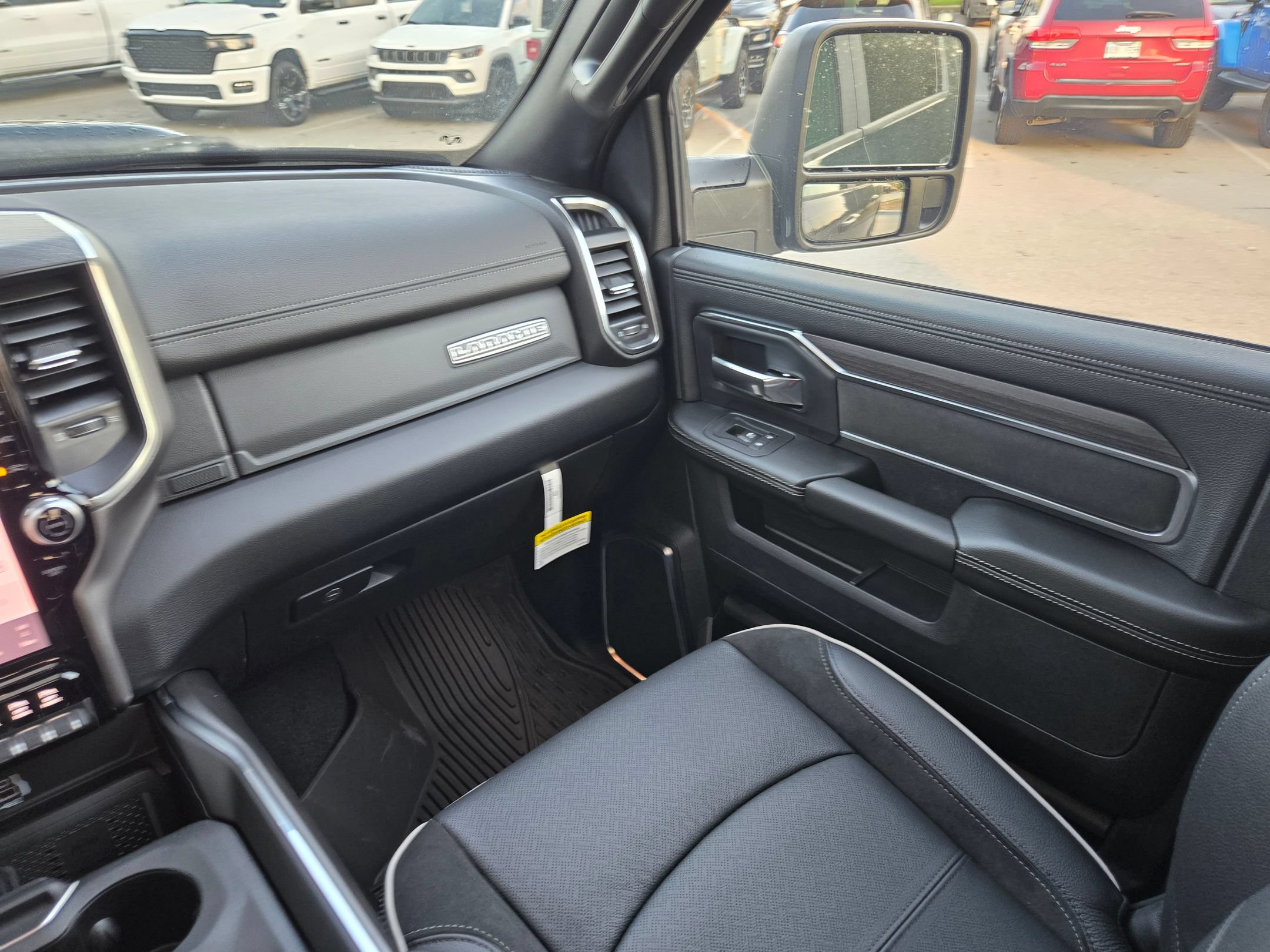New 2026 RAM 2500 Laramie w/ Sport Appearance Package AWD/4WD image 11