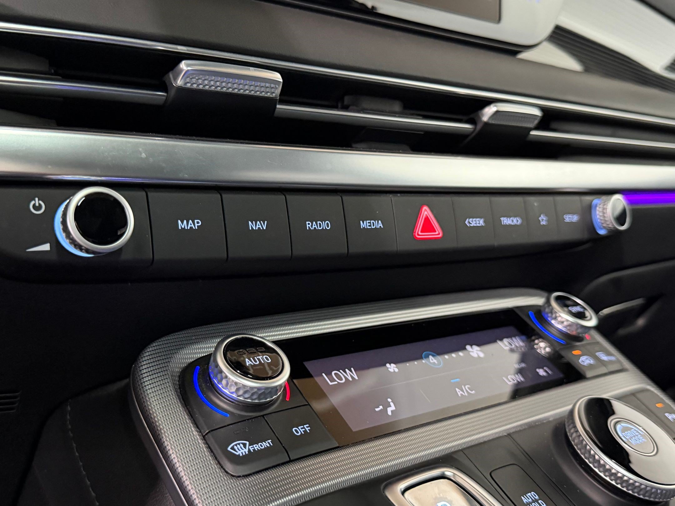 Used 2023 Hyundai Palisade Calligraphy FWD image 31