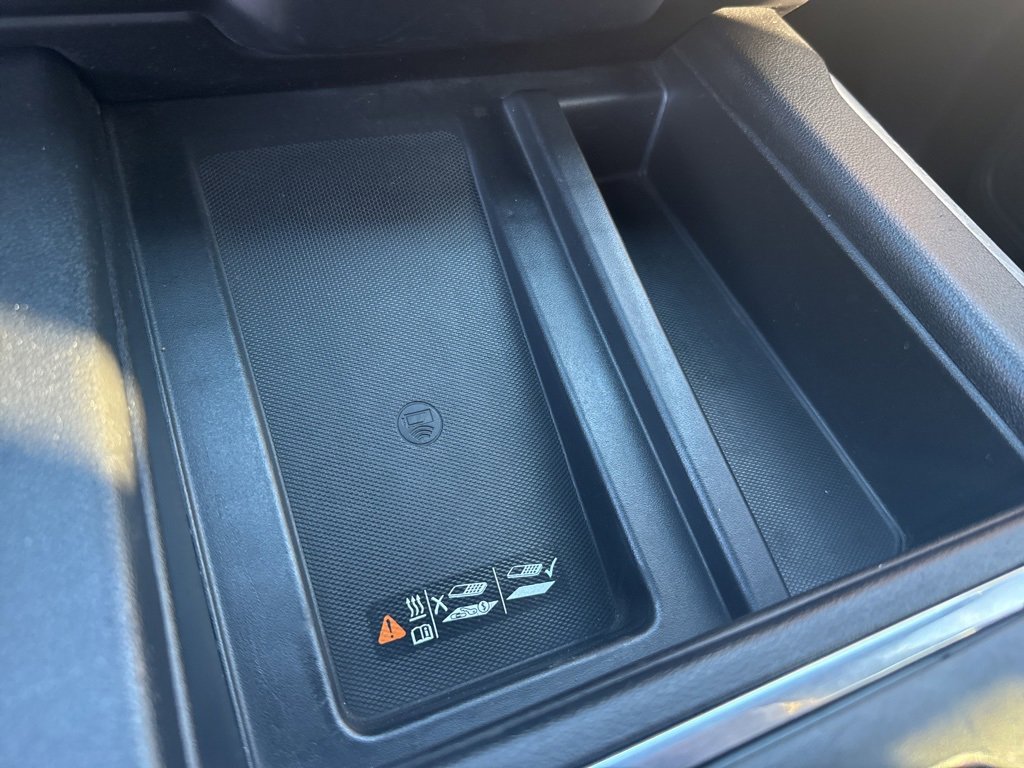 Used 2023 Chevrolet Silverado 3500 High Country image 17