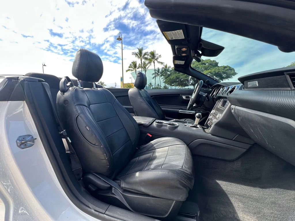 Used 2022 Ford Mustang Convertible w/ Black Accent Package image 16
