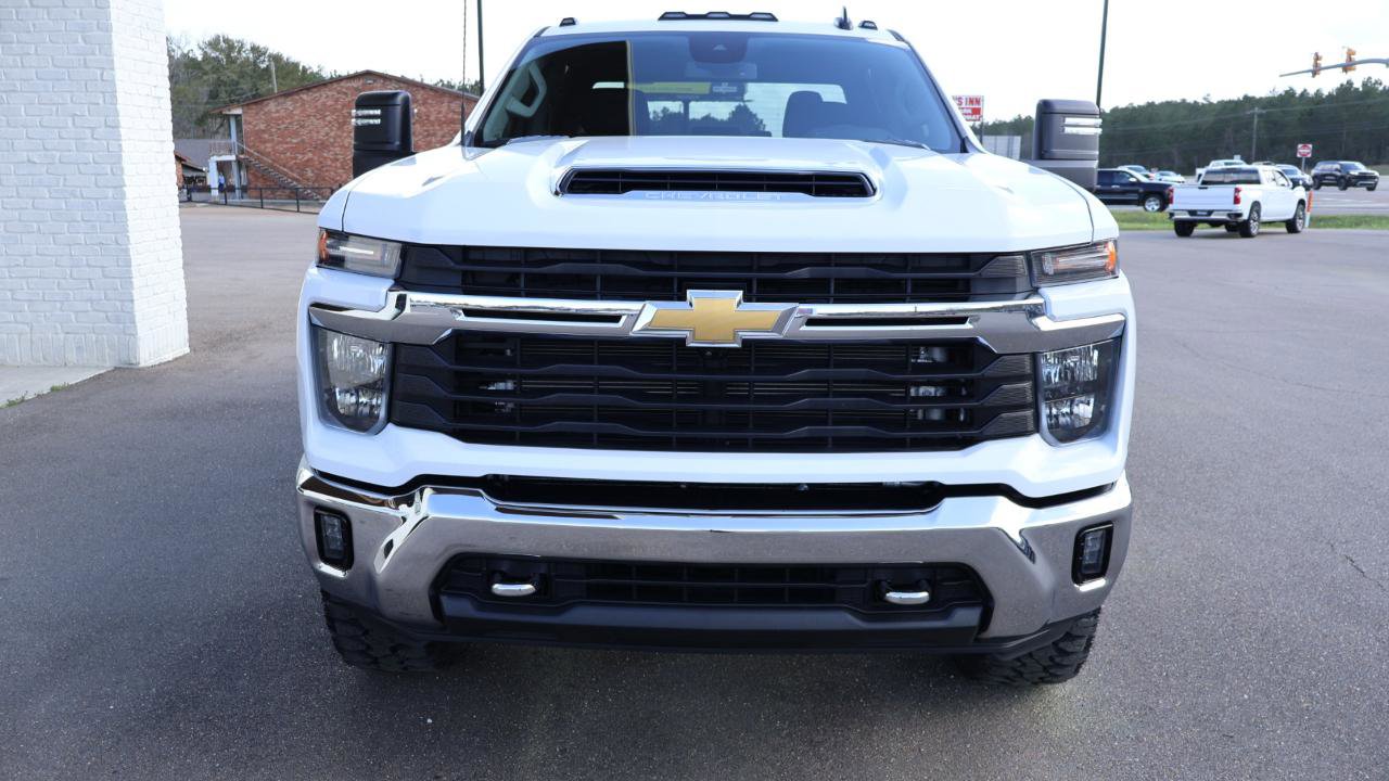 Used 2024 Chevrolet Silverado 2500 LT w/ Texas Edition image 7
