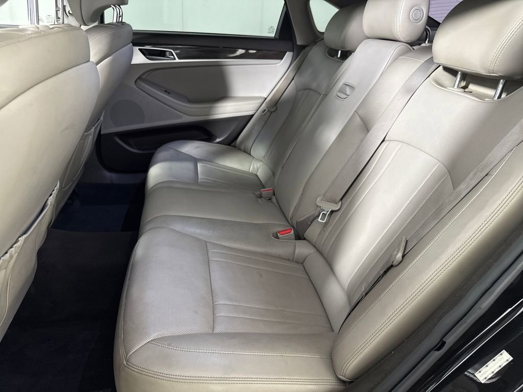 Used 2018 Genesis G80 3.8 RWD image 13