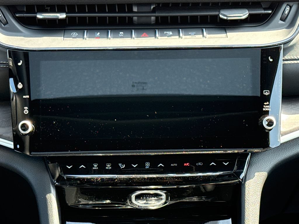 New 2026 Jeep Grand Cherokee L 2WD image 10