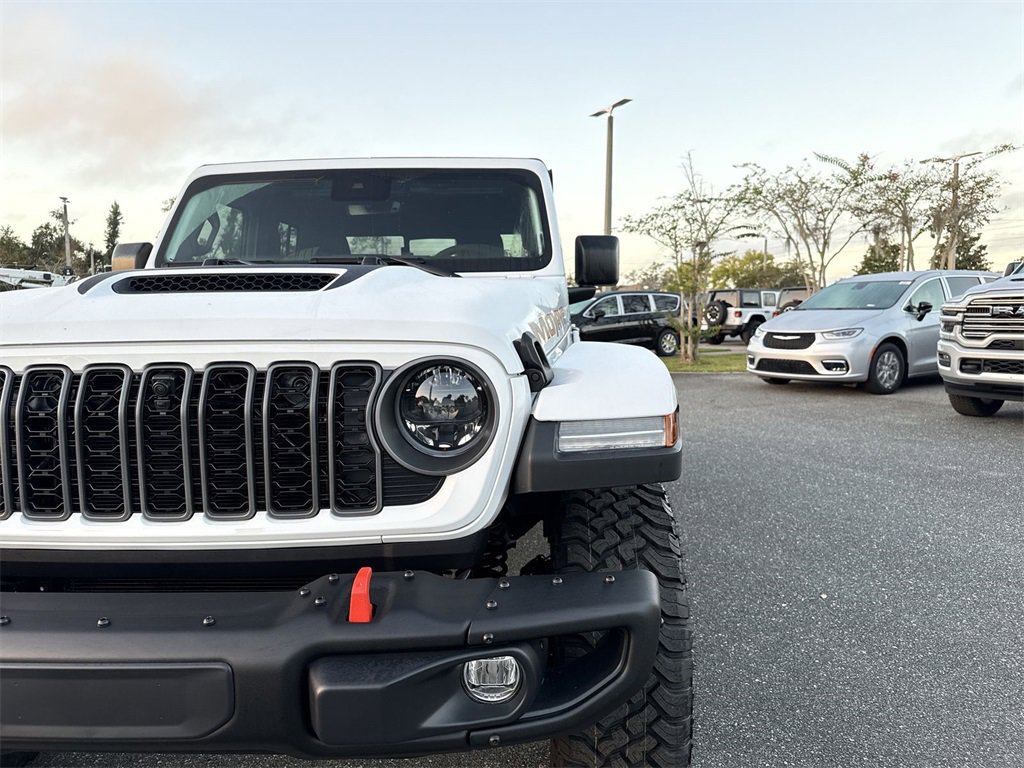New 2025 Jeep Gladiator Mojave w/ Steel Bumper Group image 9