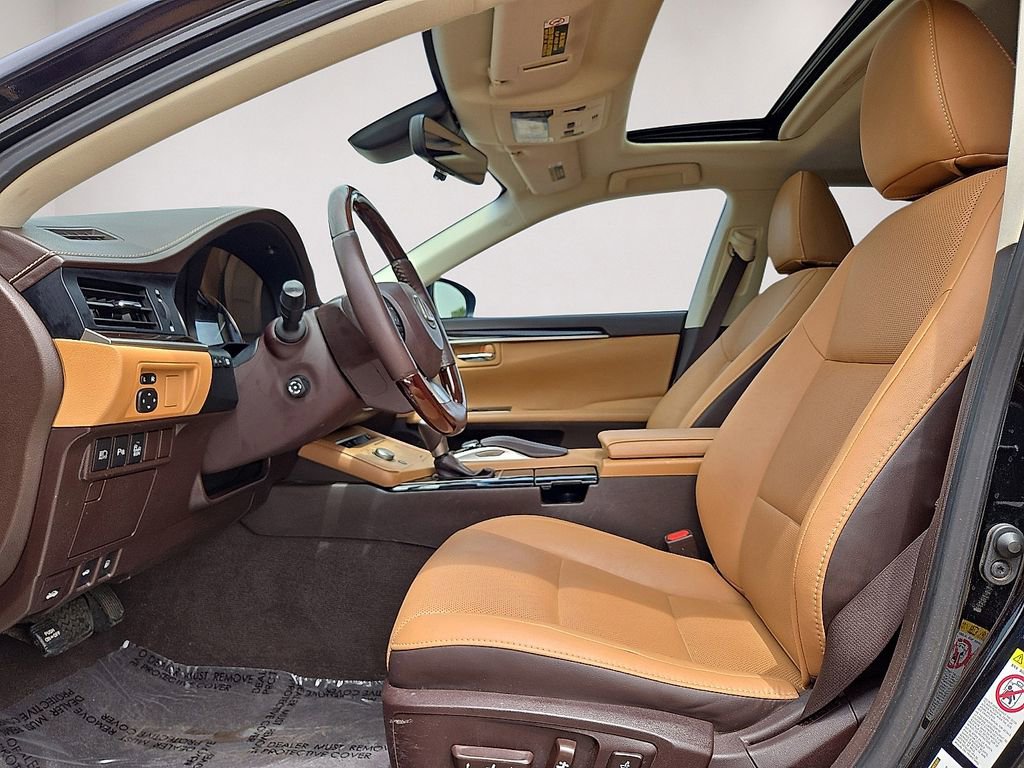 Used 2018 Lexus ES 350 w/ Navigation System Package FWD image 22