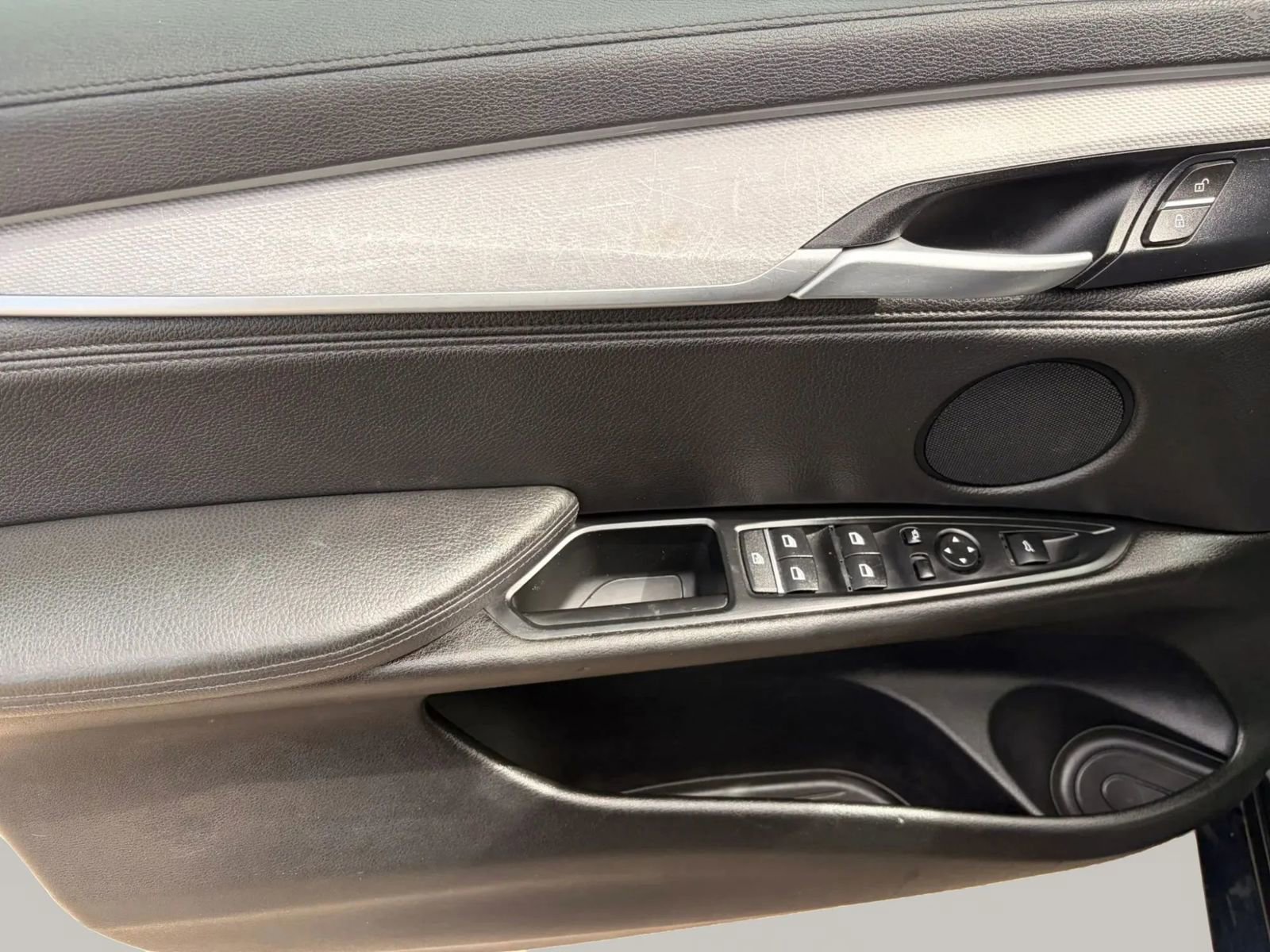 Used 2016 BMW X6 xDrive35i image 9