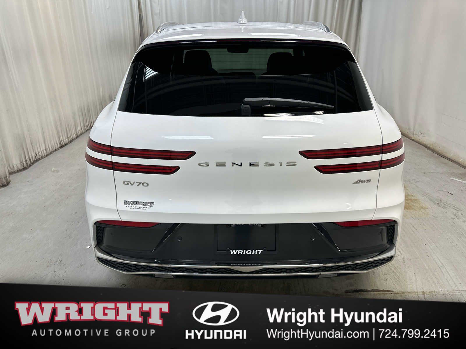 Used 2026 Genesis GV70 2.5T Advanced AWD/4WD image 5