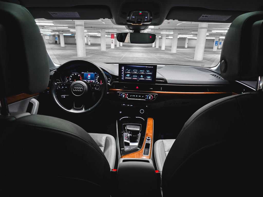 Used 2020 Audi A4 2.0T Premium w/ Convenience Package FWD image 3