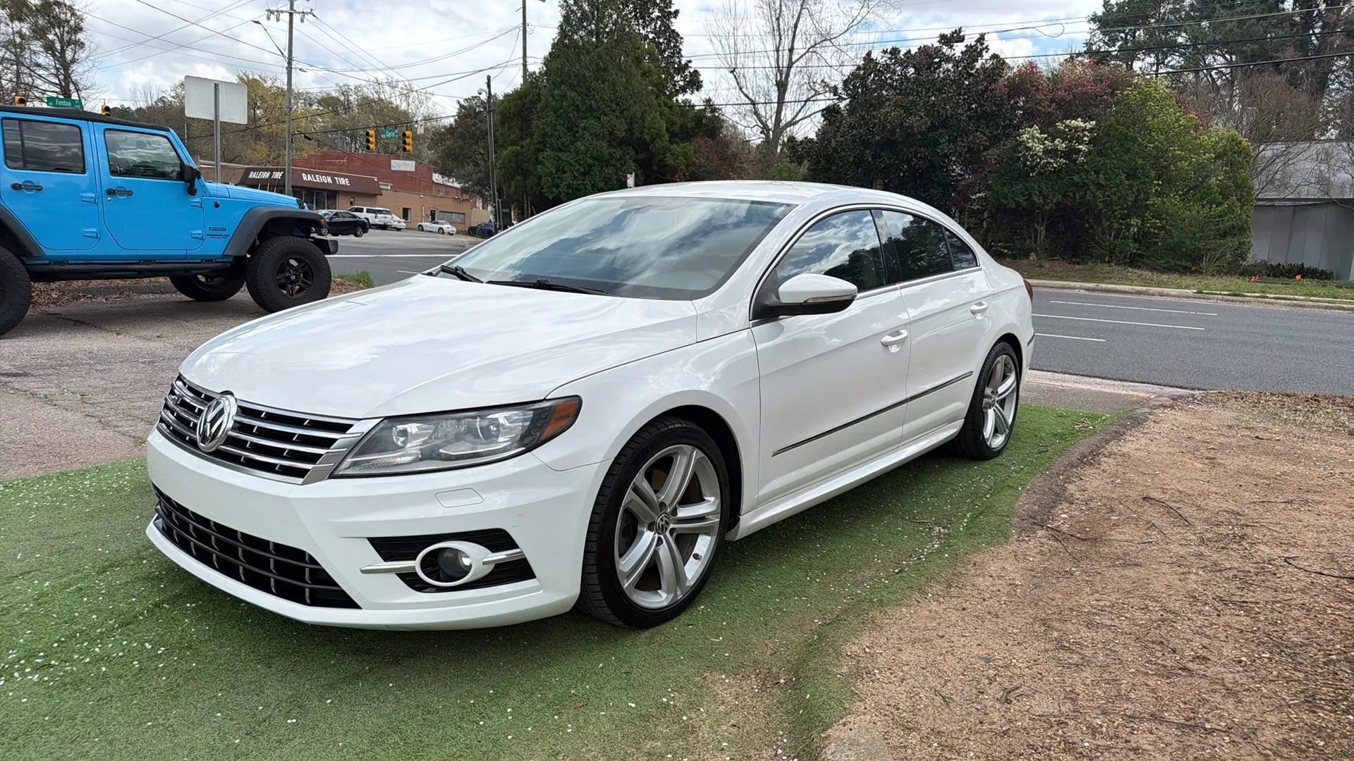 Used 2014 Volkswagen CC R-Line image 5