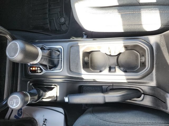 Used 2024 Jeep Wrangler Unlimited Sport AWD/4WD image 29