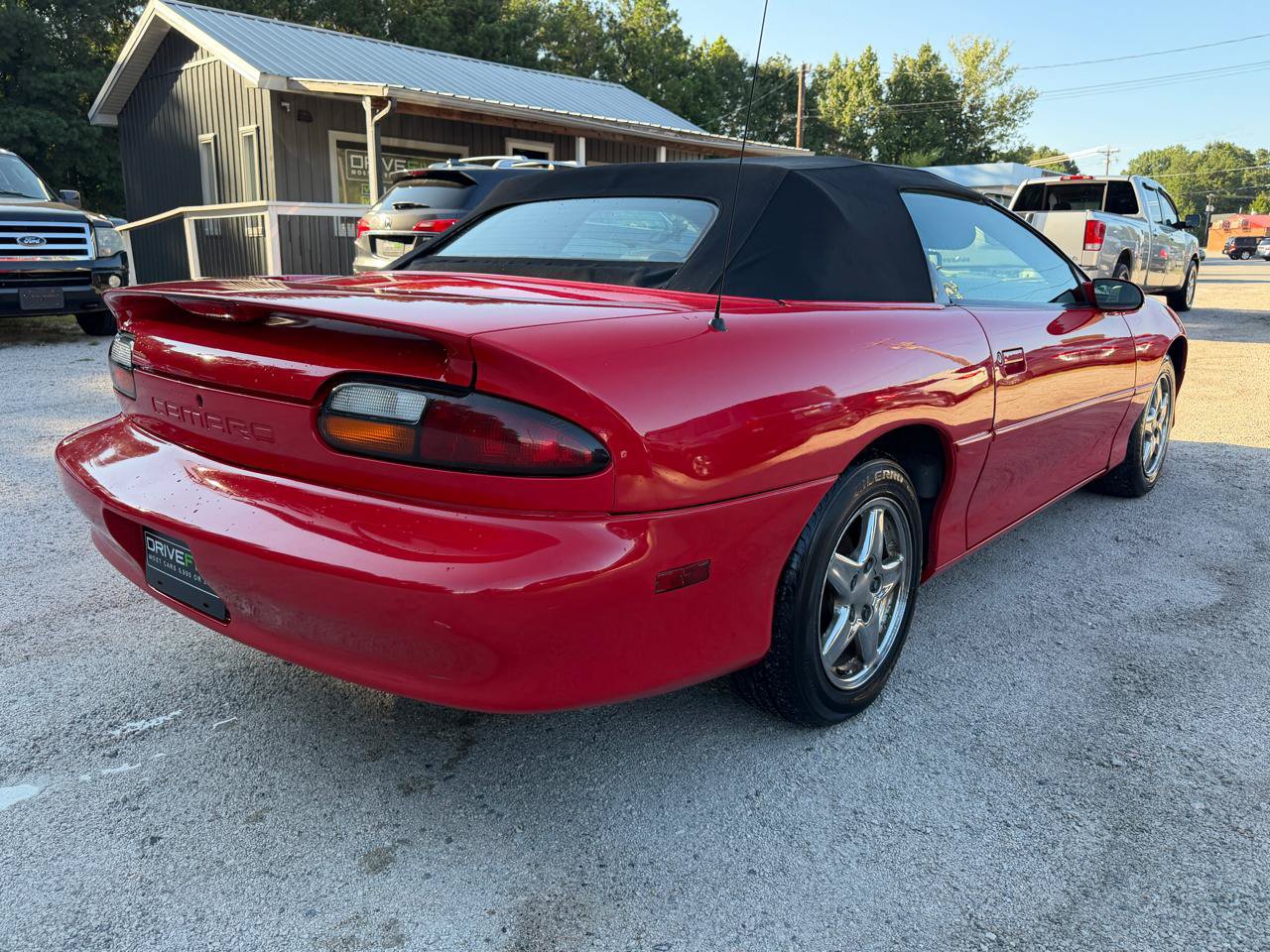 Used 2001 Chevrolet Camaro LT RWD image 5