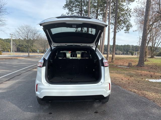 Used 2023 Ford Edge ST-Line image 18
