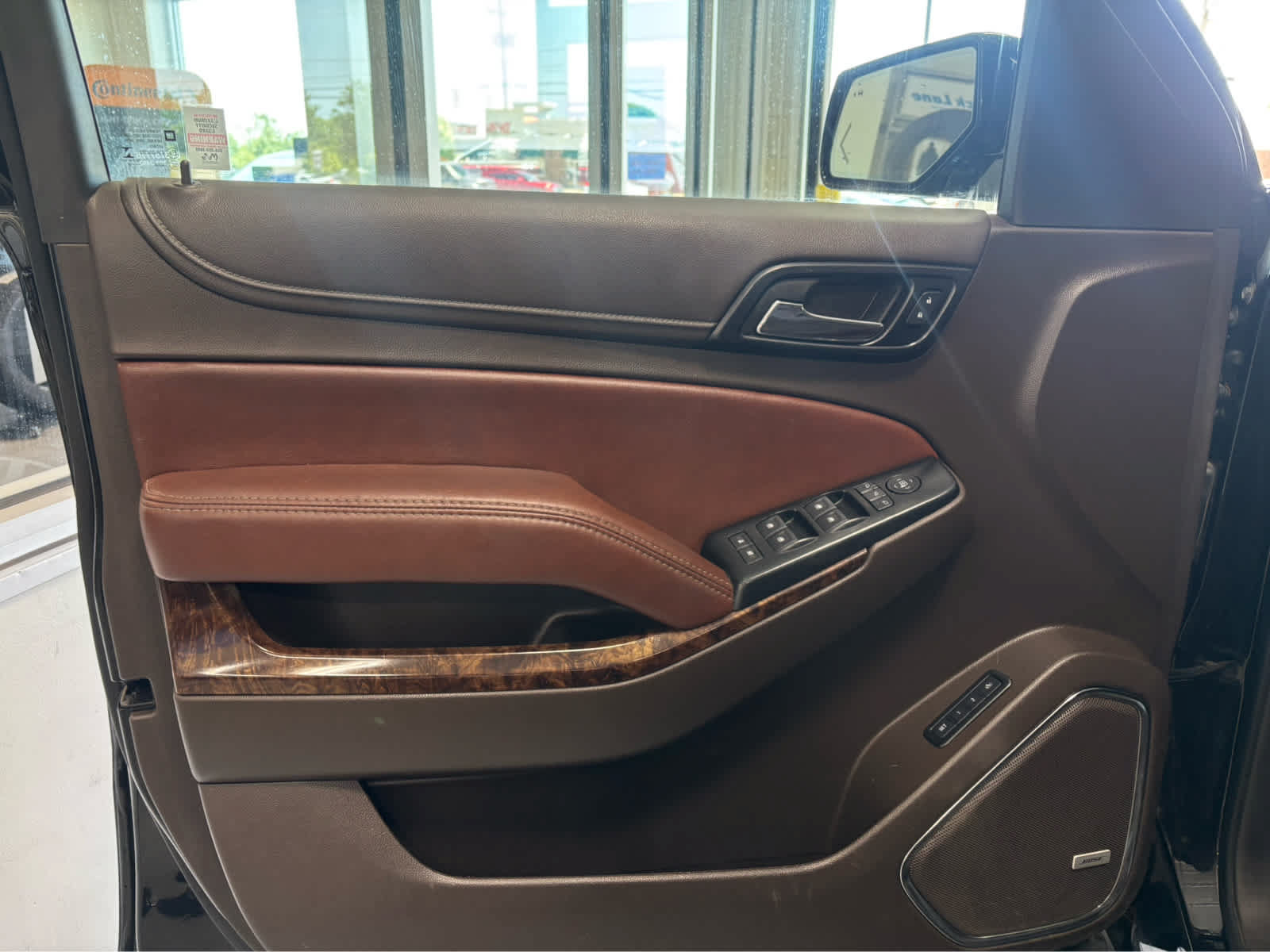 Used 2018 Chevrolet Tahoe Premier AWD/4WD image 18