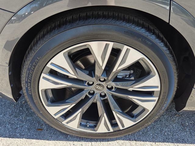 Used 2025 Audi Q8 Premium Plus image 22