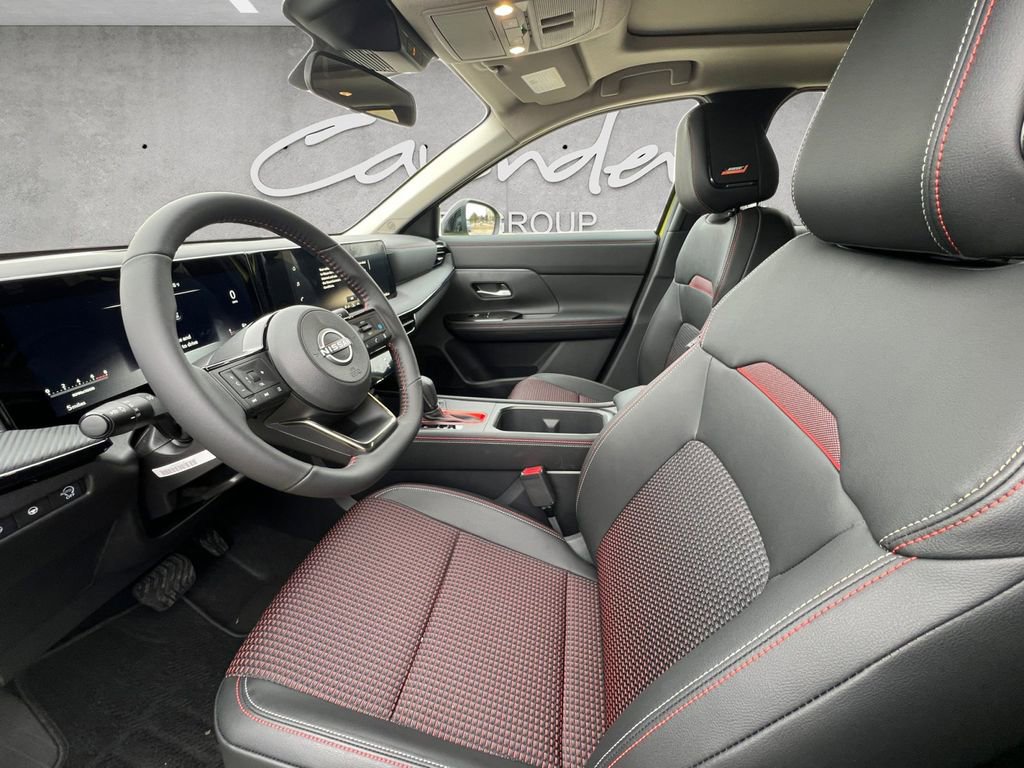 New 2026 Nissan Kicks SR FWD image 19