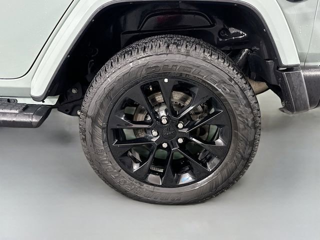 Used 2023 Jeep Wrangler Unlimited Sahara w/ Cold Weather Group image 32
