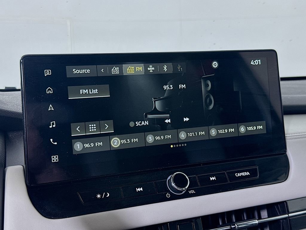 Used 2025 Mitsubishi Outlander SE FWD image 30