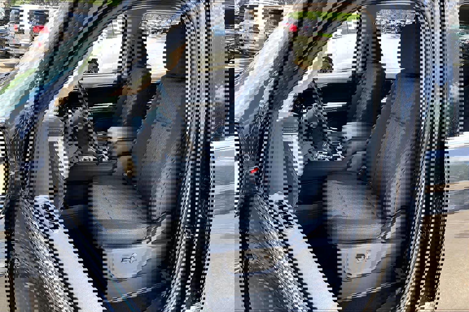 Used 2024 Ford Expedition XLT image 7