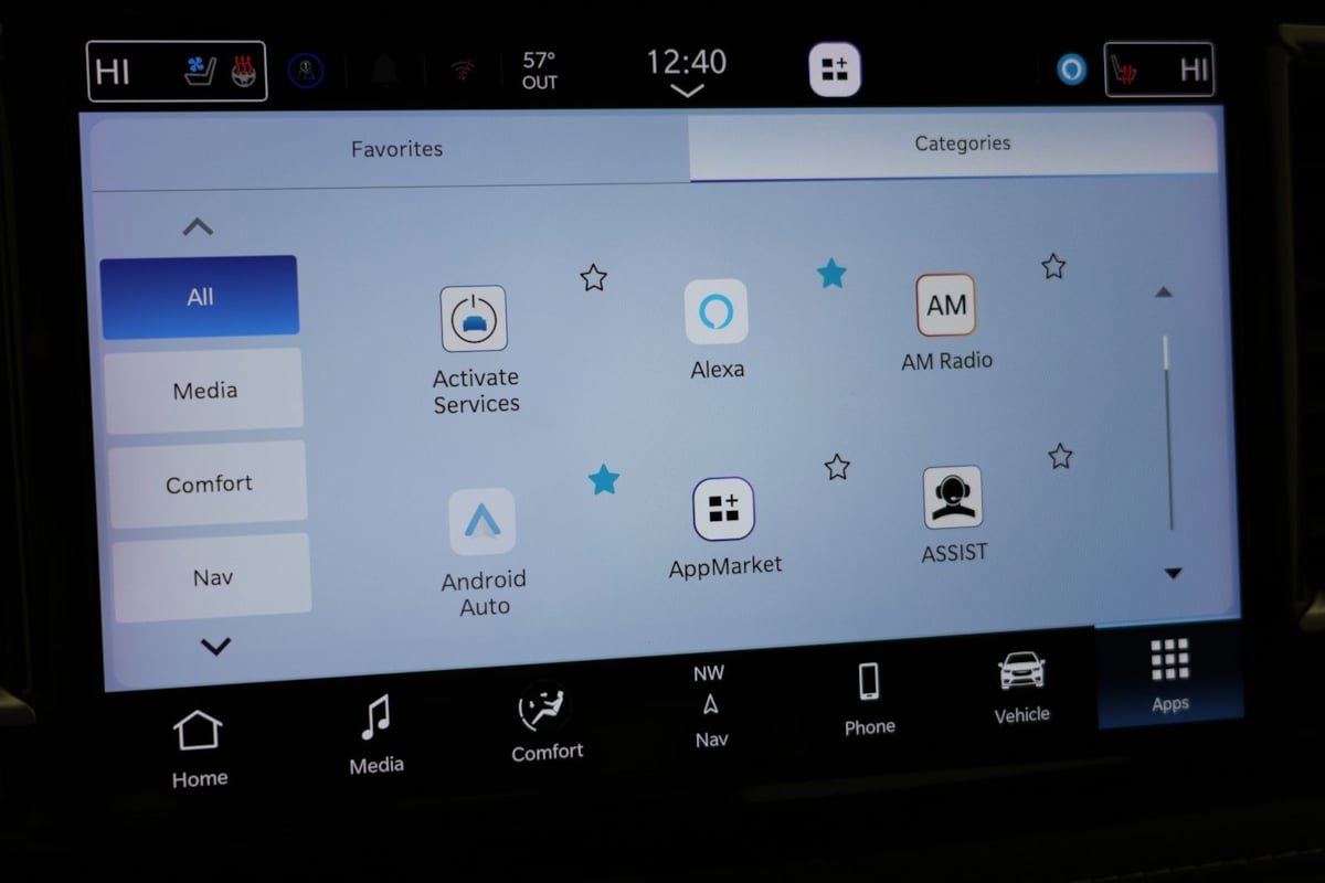 Used 2024 Chrysler Pacifica Limited FWD image 53