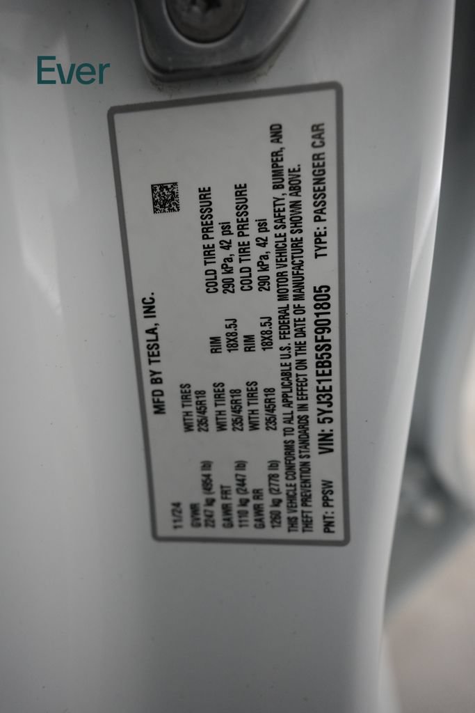 Used 2025 Tesla Model 3 Long Range AWD/4WD image 28