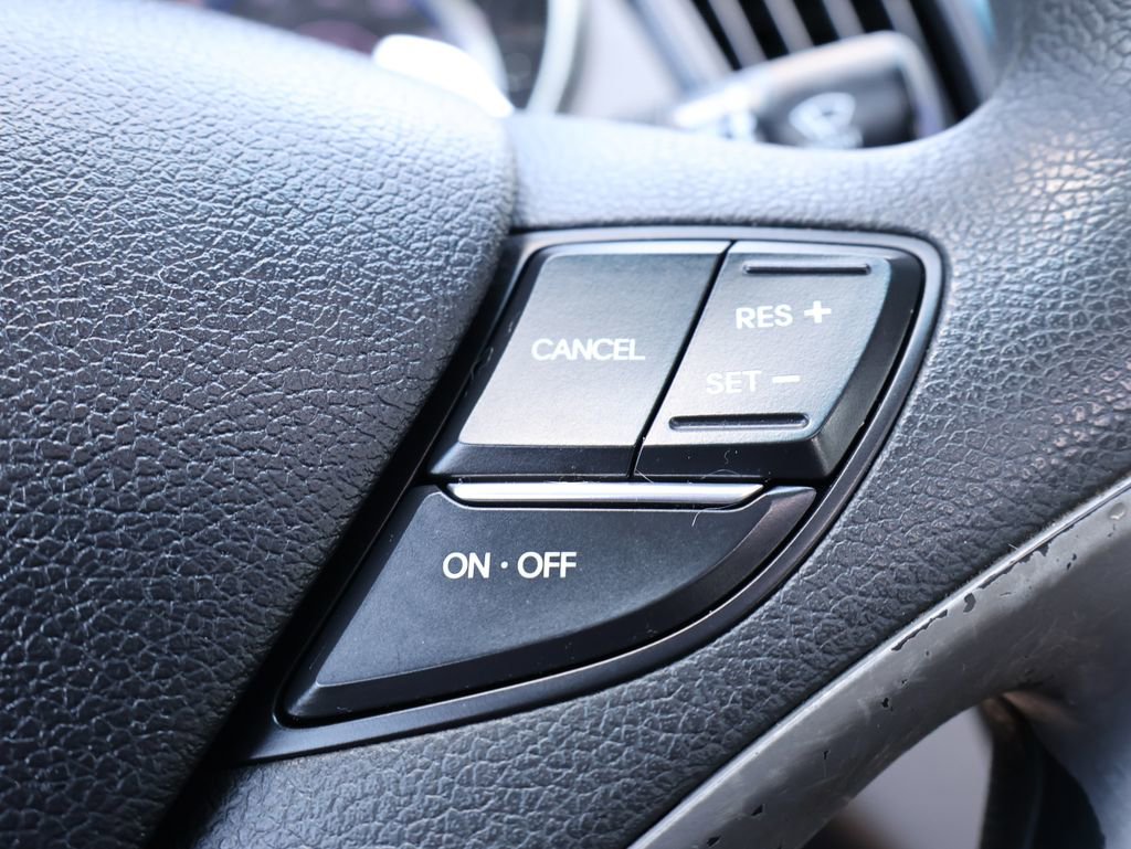 Used 2011 Hyundai Sonata Limited FWD image 17