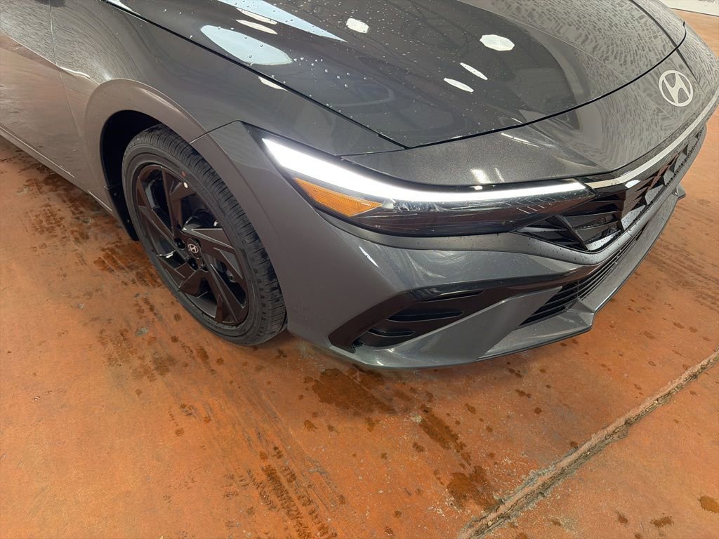 New 2026 Hyundai Elantra SEL Sport image 9