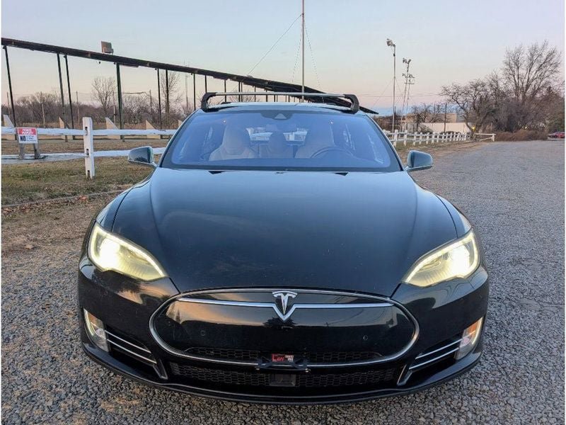 Used 2016 Tesla Model S P90D AWD/4WD image 2