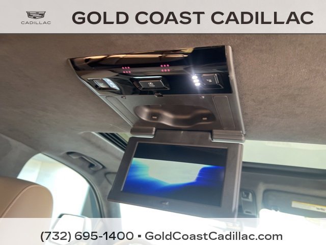 Used 2020 Cadillac Escalade Platinum image 10