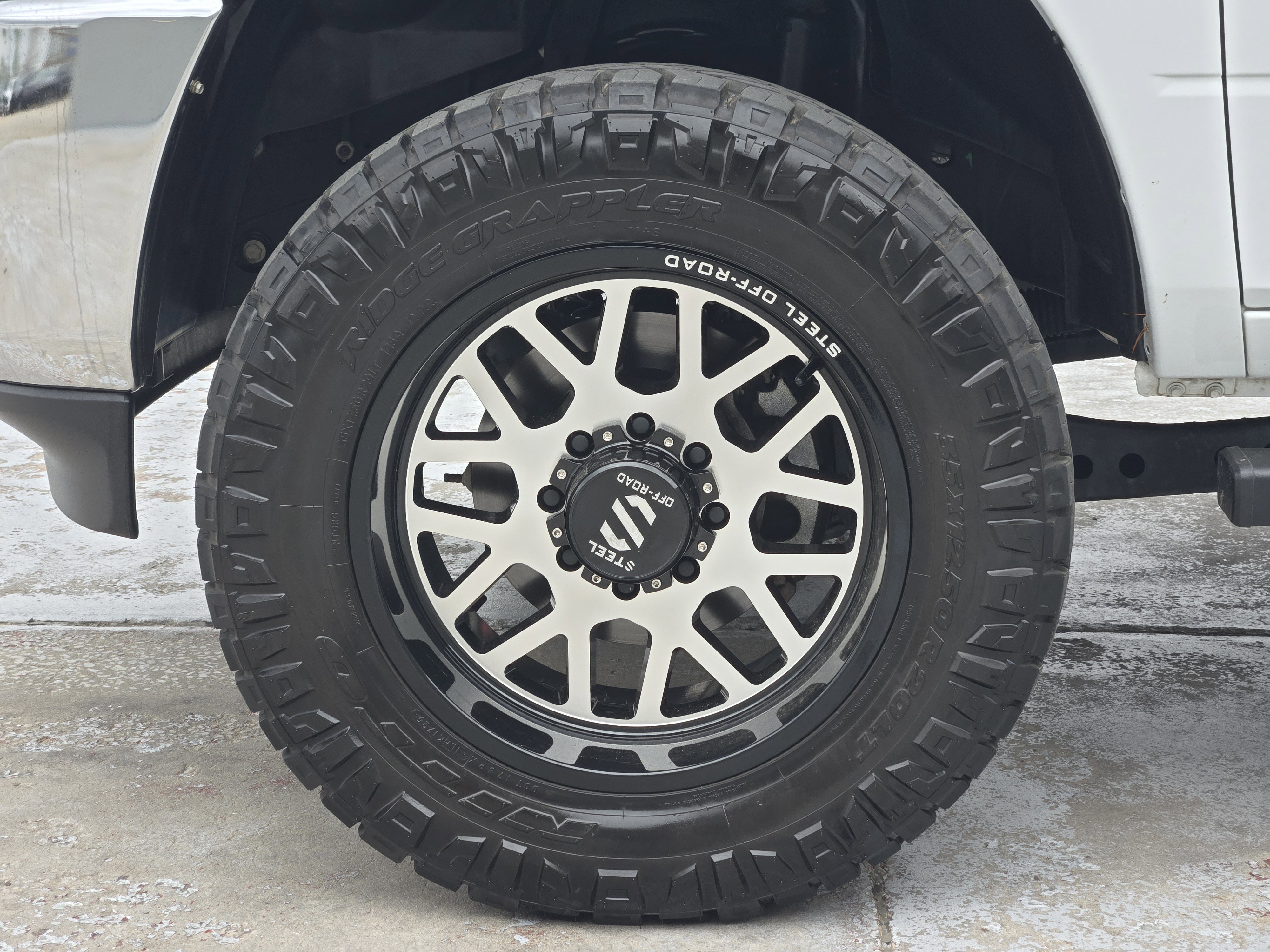 Used 2023 RAM 2500 Tradesman w/ Chrome Appearance Group image 14