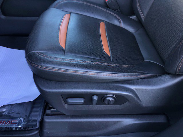 Used 2021 GMC Sierra 1500 AT4 image 15