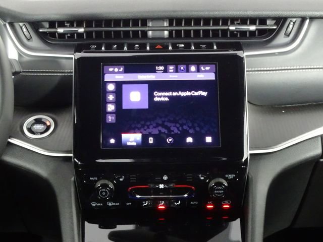 Used 2024 Jeep Grand Cherokee L Laredo image 24