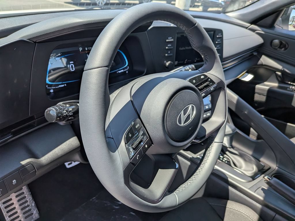 New 2026 Hyundai Elantra Sport FWD image 17
