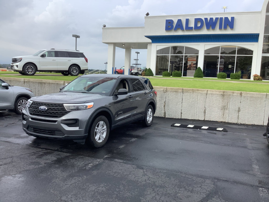 Used 2023 Ford Explorer 4WD image 3