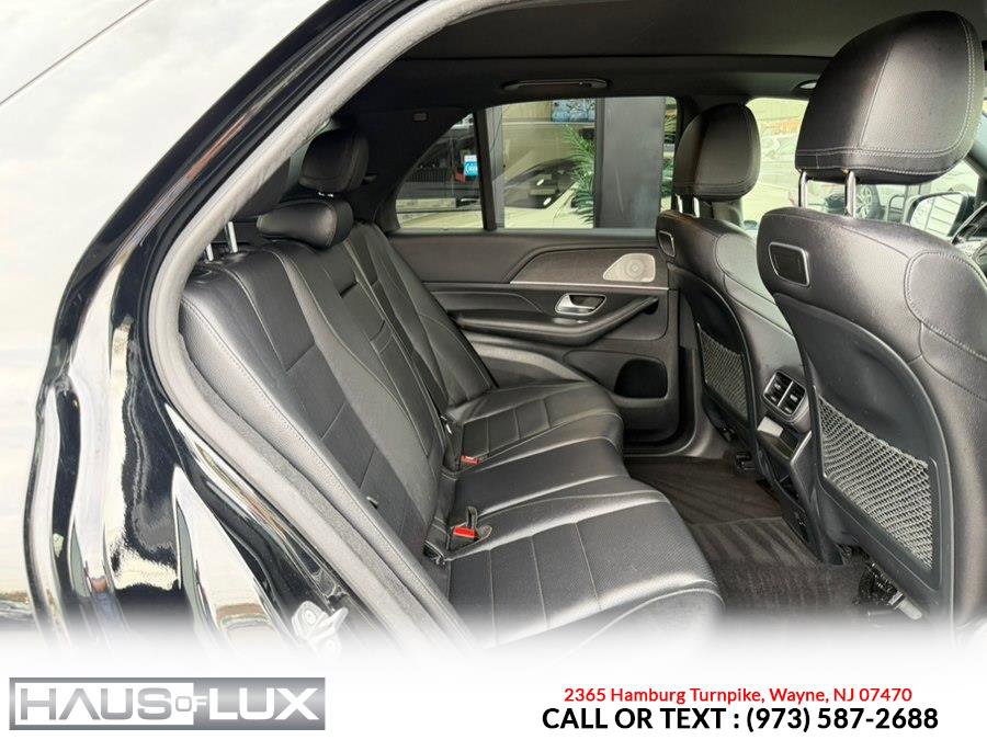 Used 2020 Mercedes-Benz GLE 350 4MATIC w/ AMG Line Exterior image 17