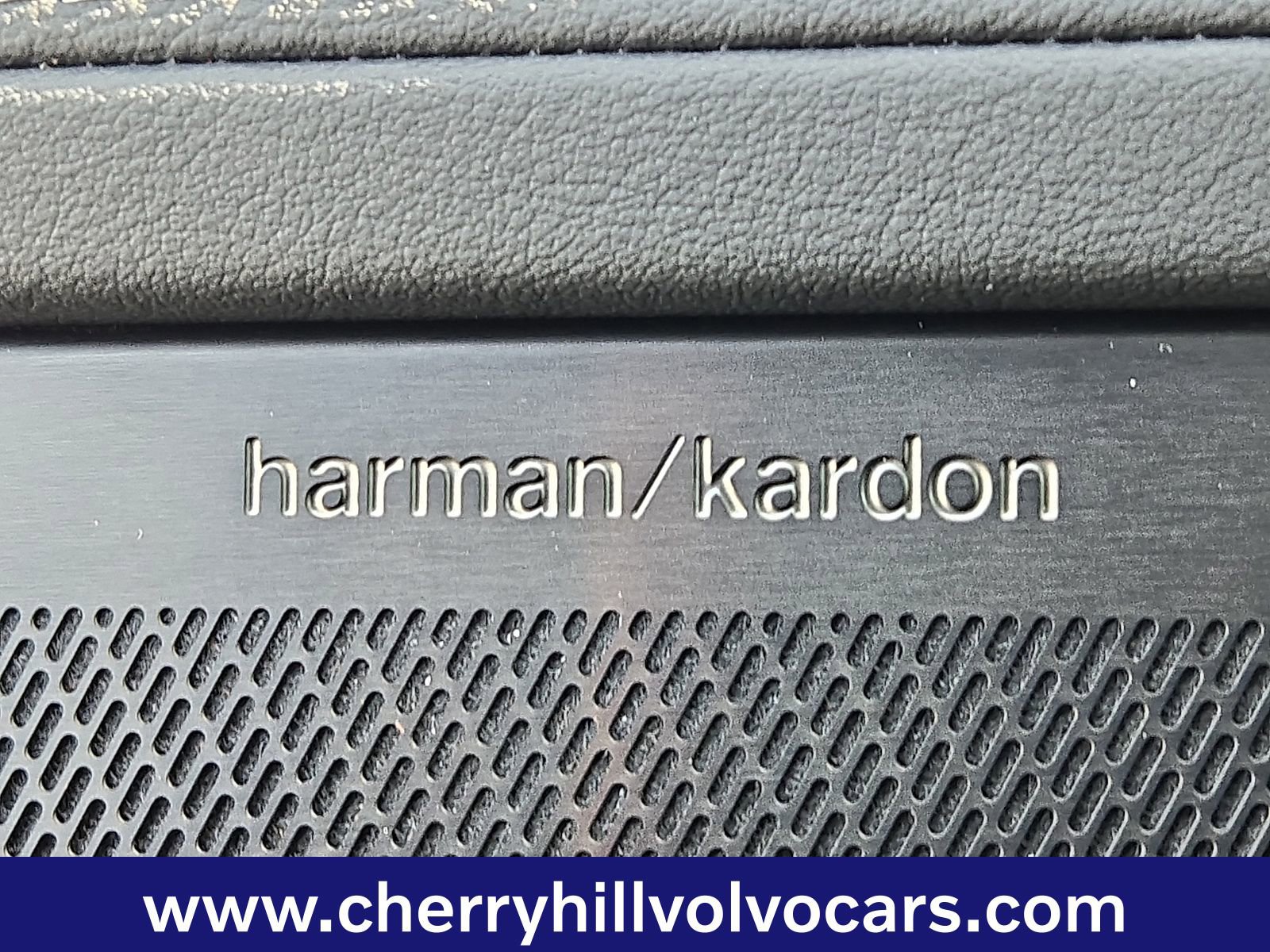 New 2026 Volvo XC90 B6 Ultra w/ Protection Package image 17