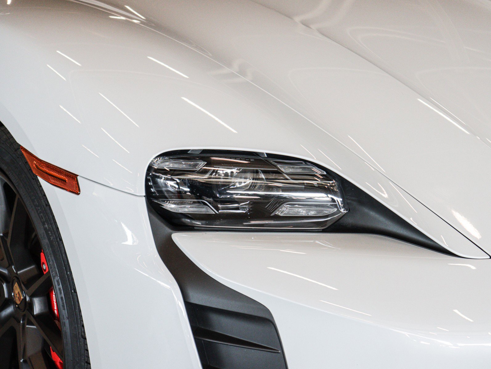 Used 2024 Porsche Taycan GTS image 27