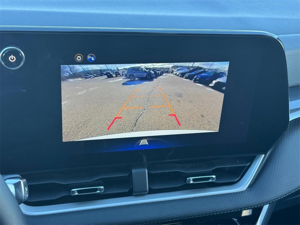 Used 2025 Chevrolet Equinox LT image 24