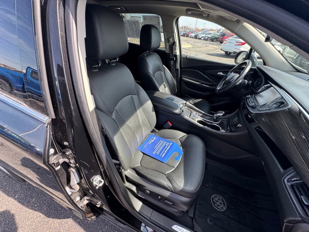 Used 2019 Buick Envision Premium image 18