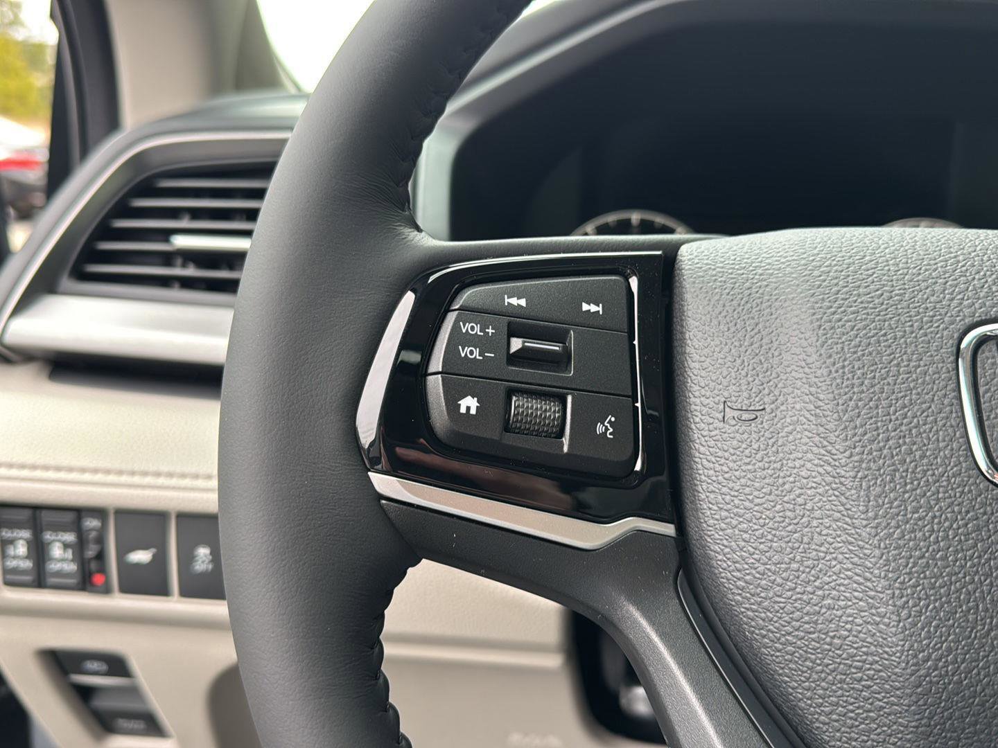 New 2026 Honda Odyssey EX-L image 16