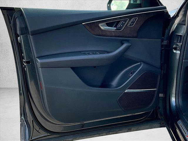 Used 2020 Audi Q8 Prestige image 17