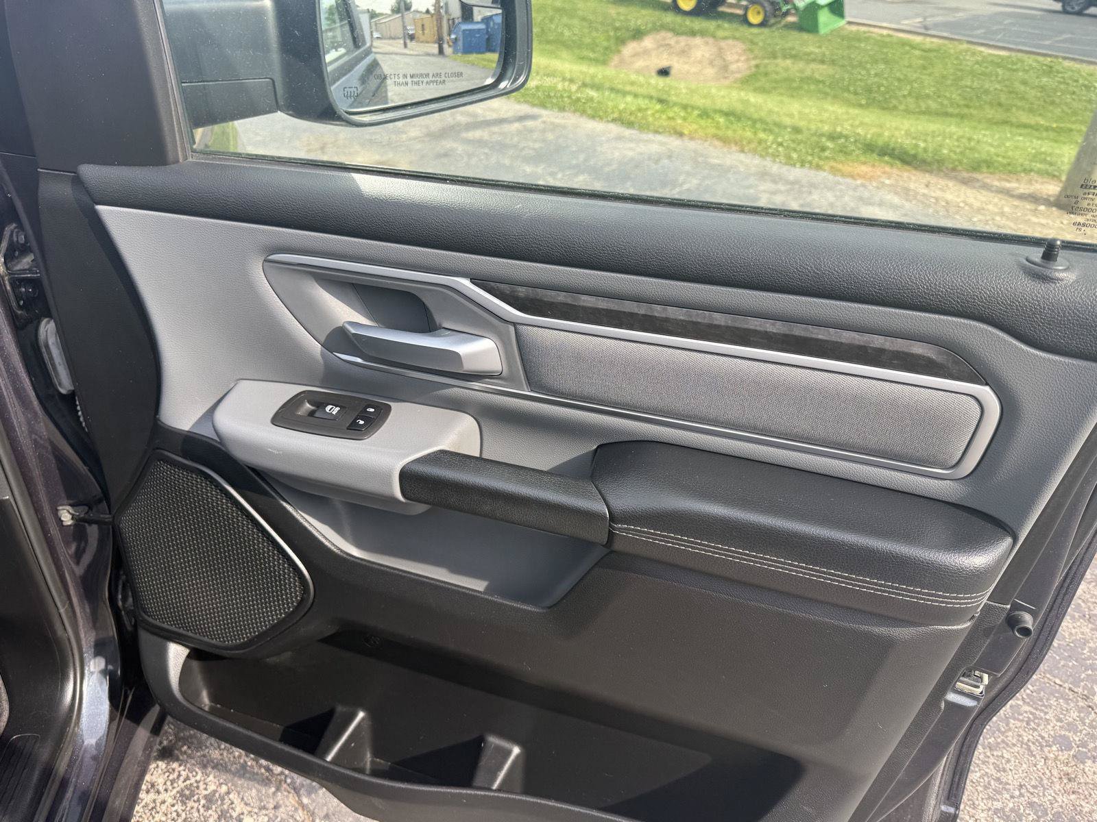 Used 2021 RAM 1500 Big Horn AWD/4WD image 35