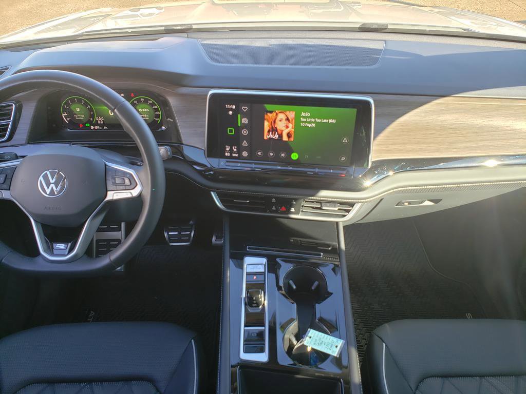 Used 2024 Volkswagen Atlas SEL Premium R-Line image 23