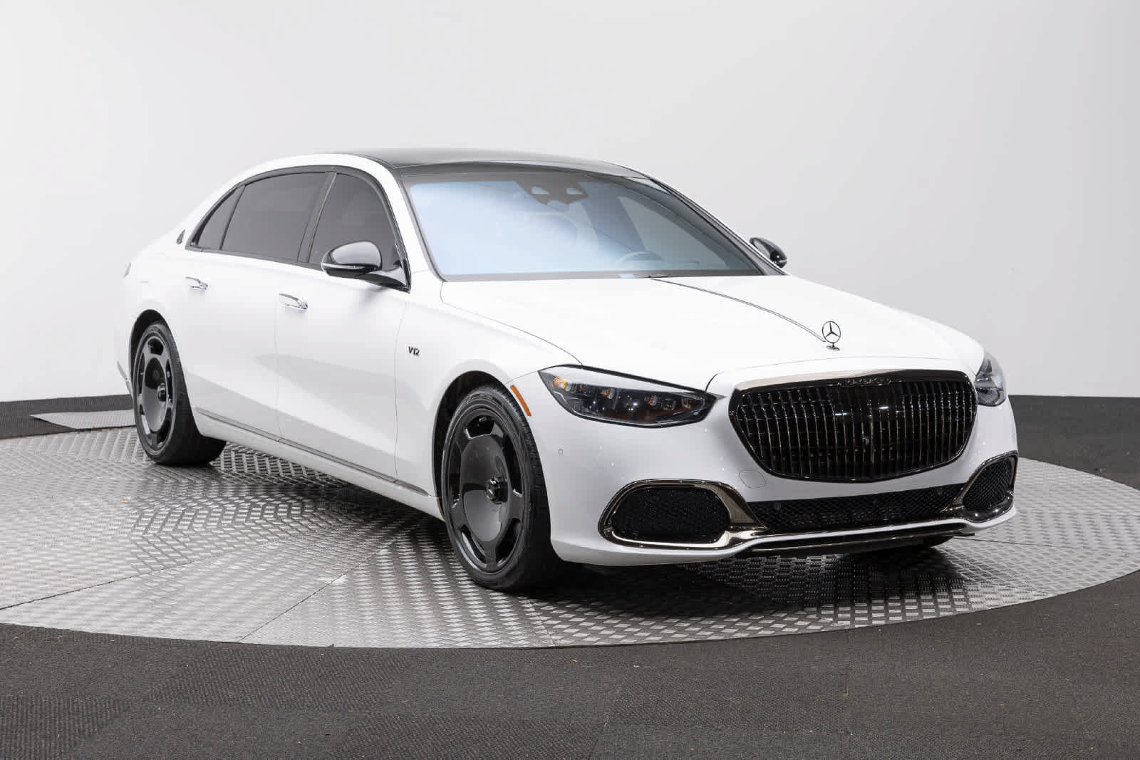 Used 2024 Mercedes-Benz Maybach S 680 4MATIC image 63