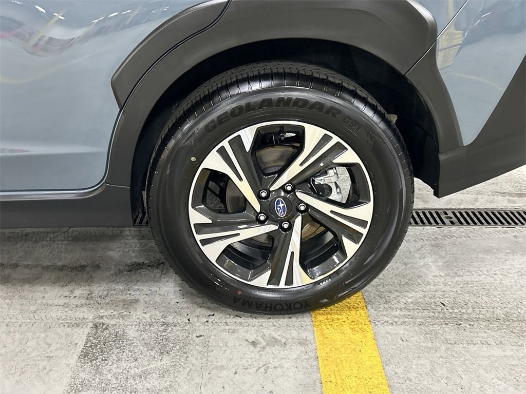Certified 2025 Subaru Crosstrek 2.0i Premium image 11