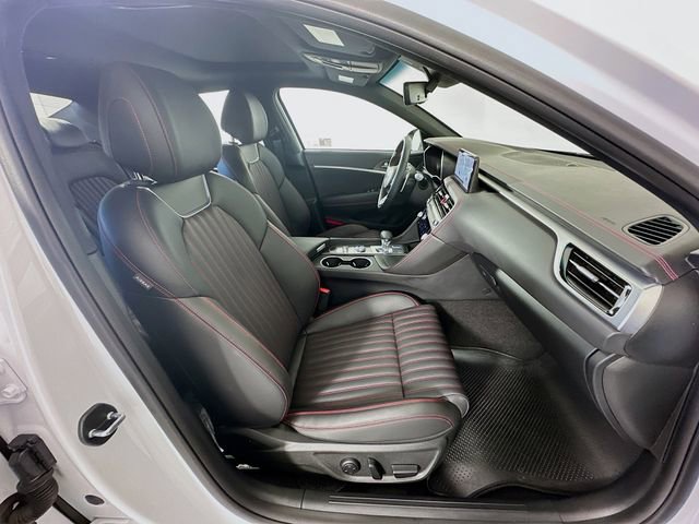 Certified 2025 Genesis G70 3.3T Advanced image 29