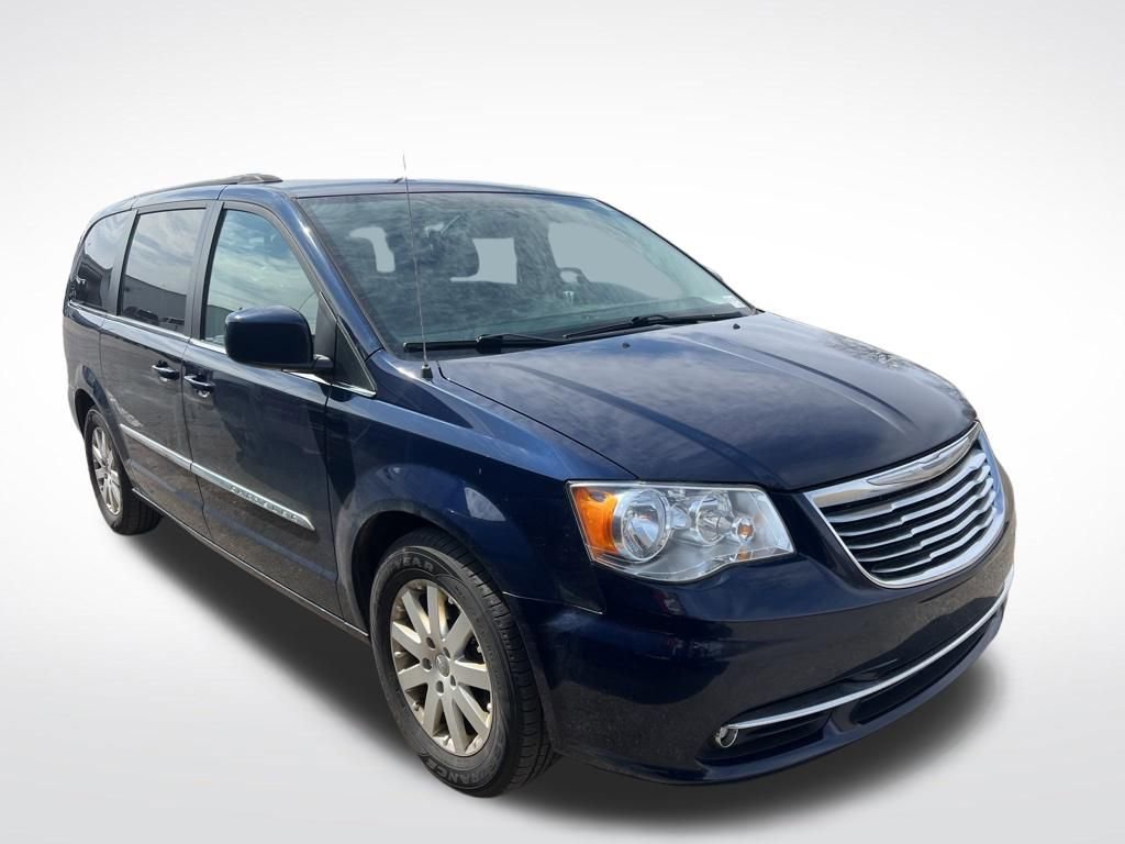Used 2016 Chrysler Town & Country Touring image 37